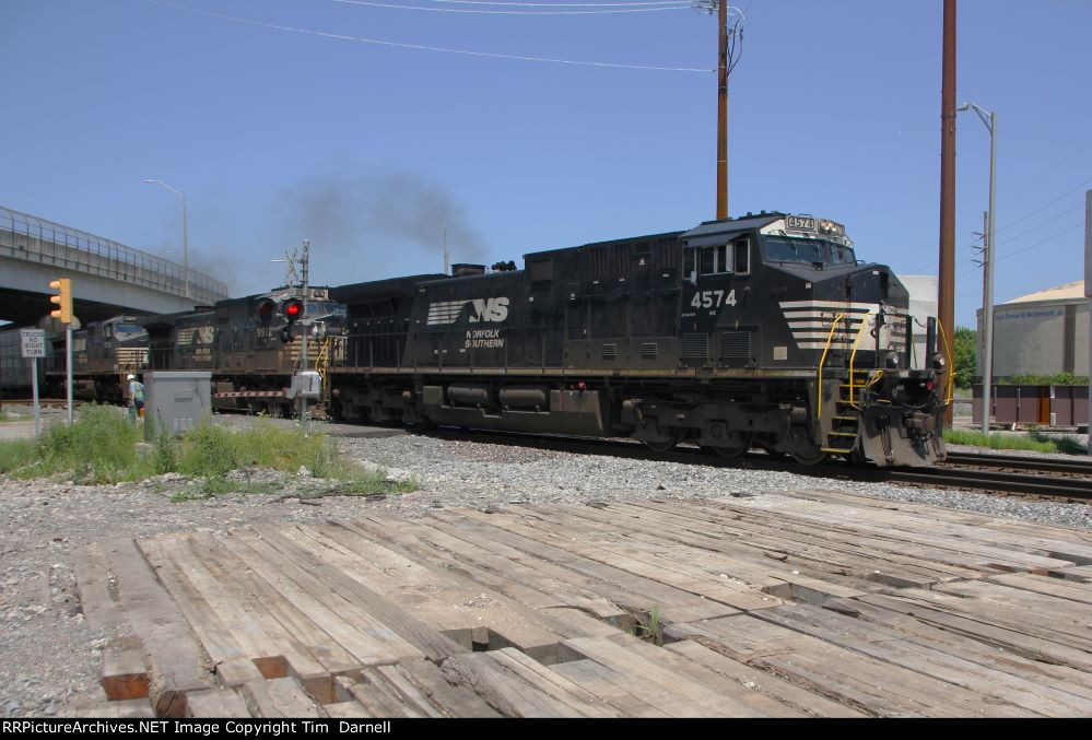 NS 4574 leading 30Q